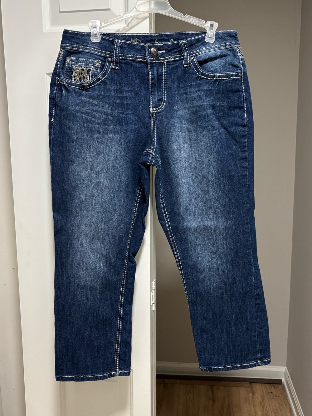 New Directions Weekend Embellished Straight Leg Cropped Jeans